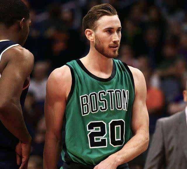 间和球权 间和球权