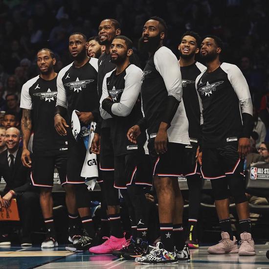 在密集赛程 在密集赛程